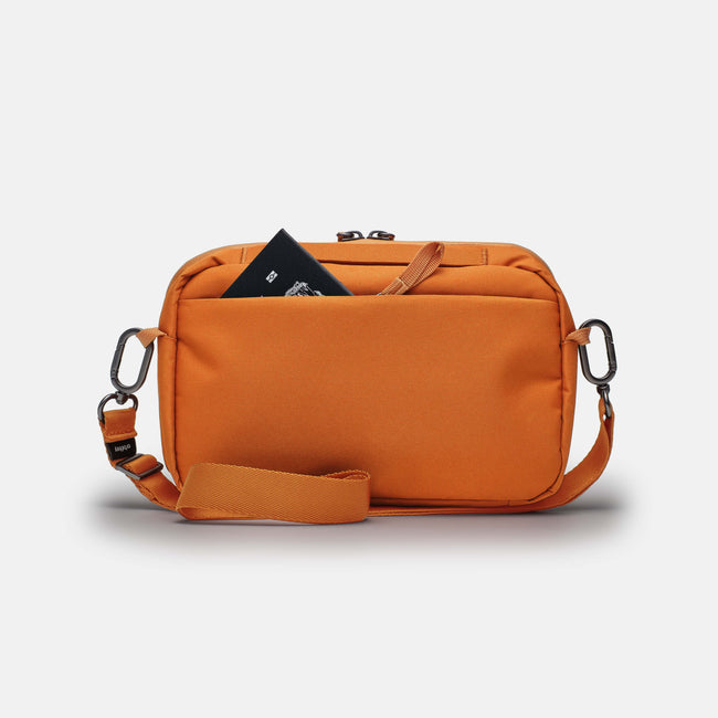 terracotta|Quick access zip pocket